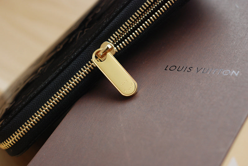 I W Fashion Lu-Vi bags - 9408