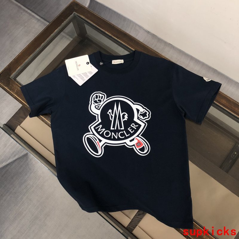 Moncler Luxury Cloth