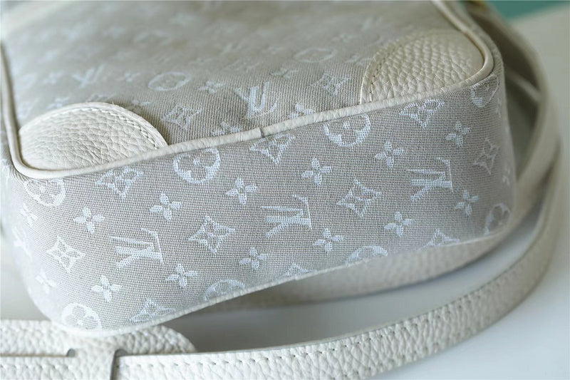 I W Fashion Lu-Vi bags - 9895