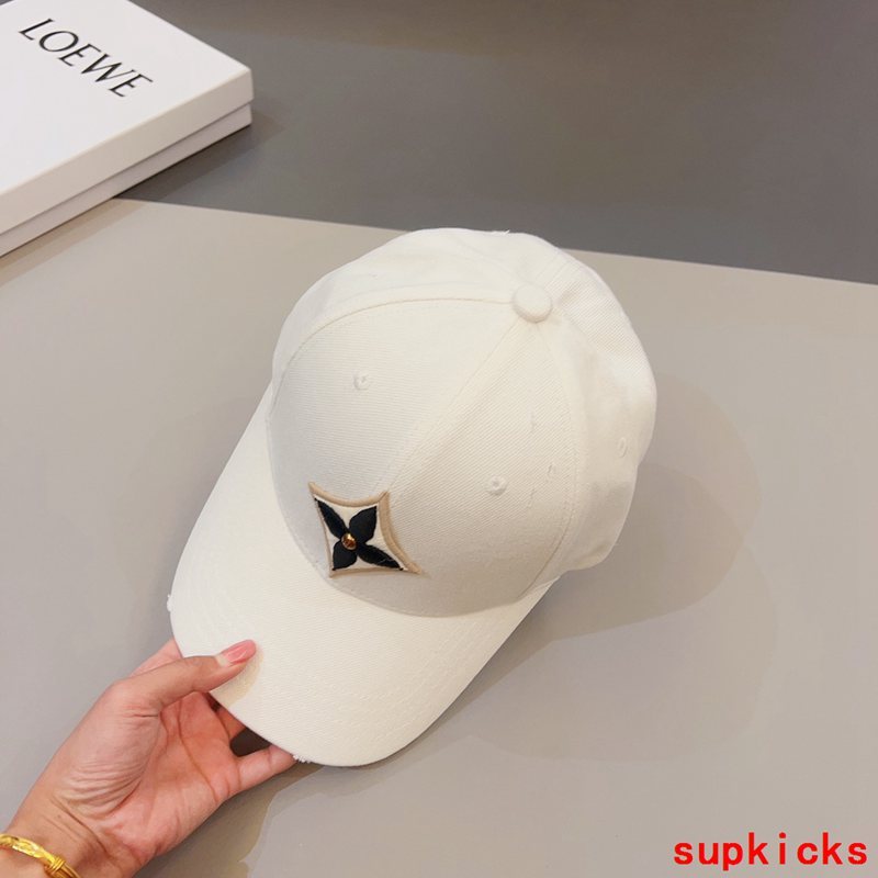 Louis Vuitton Luxury Cap
