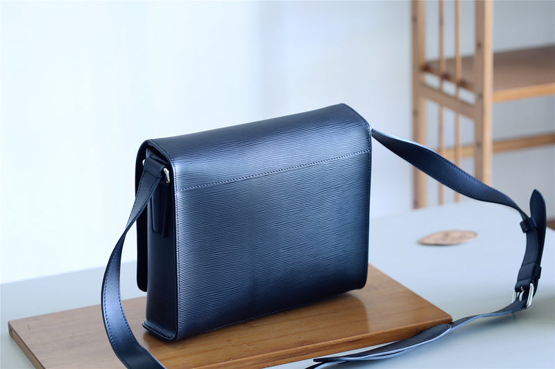 I W Fashion Lu-Vi bags - 10475