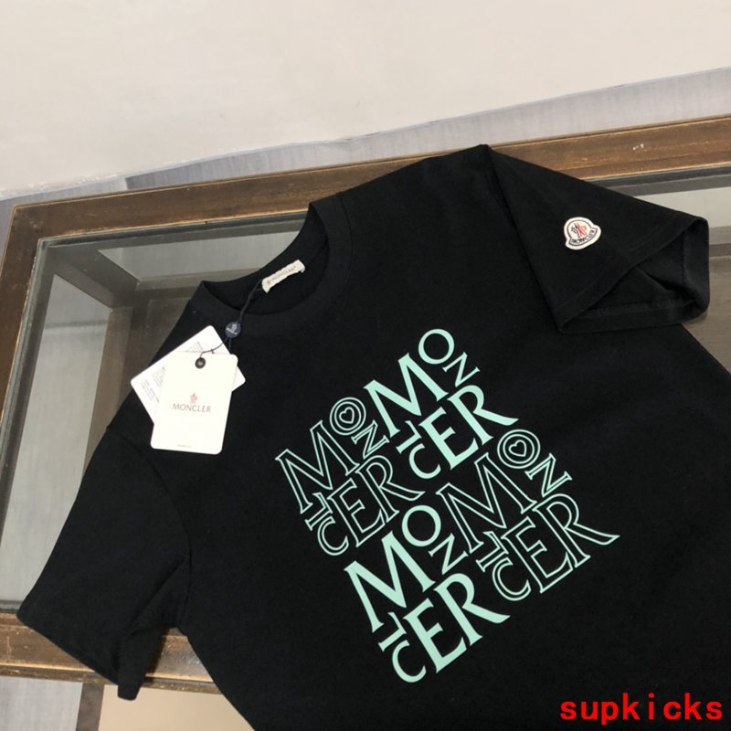 Moncler Luxury Cloth