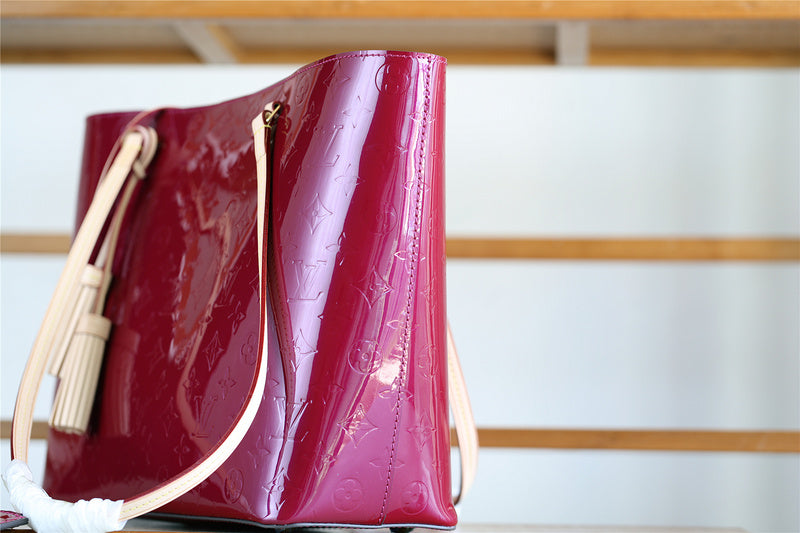 I W Fashion Lu-Vi bags - 8104