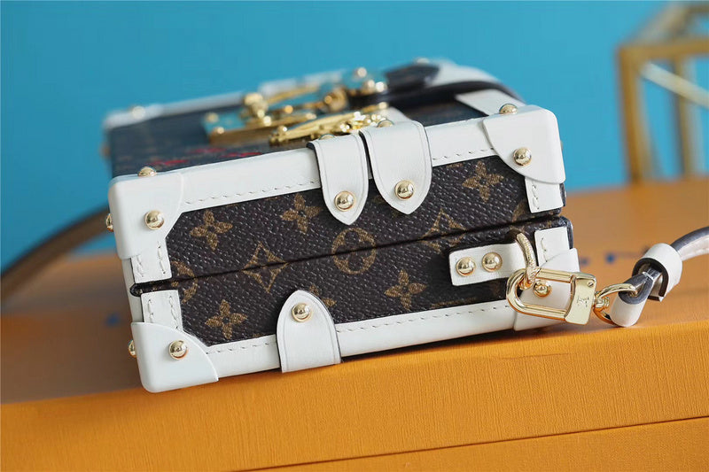 I W Fashion Lu-Vi bags - 8206