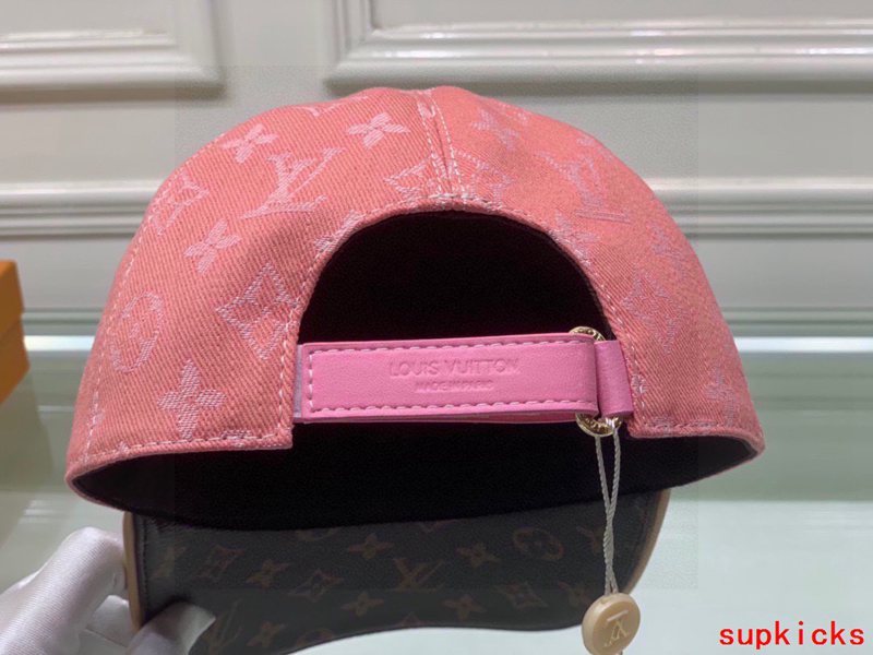Louis Vuitton Luxury Cap