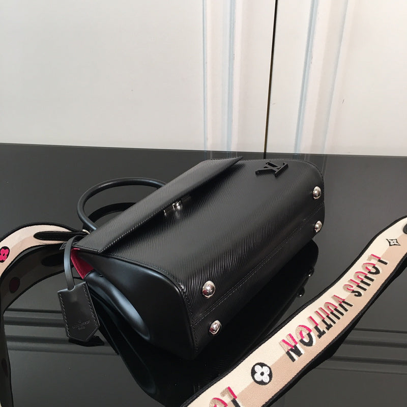 I W Fashion Lu-Vi bags - 17245