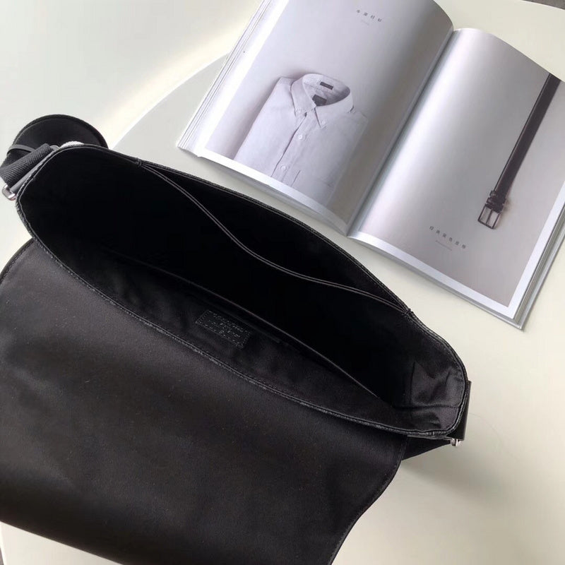 I W Fashion Lu-Vi bags - 17903