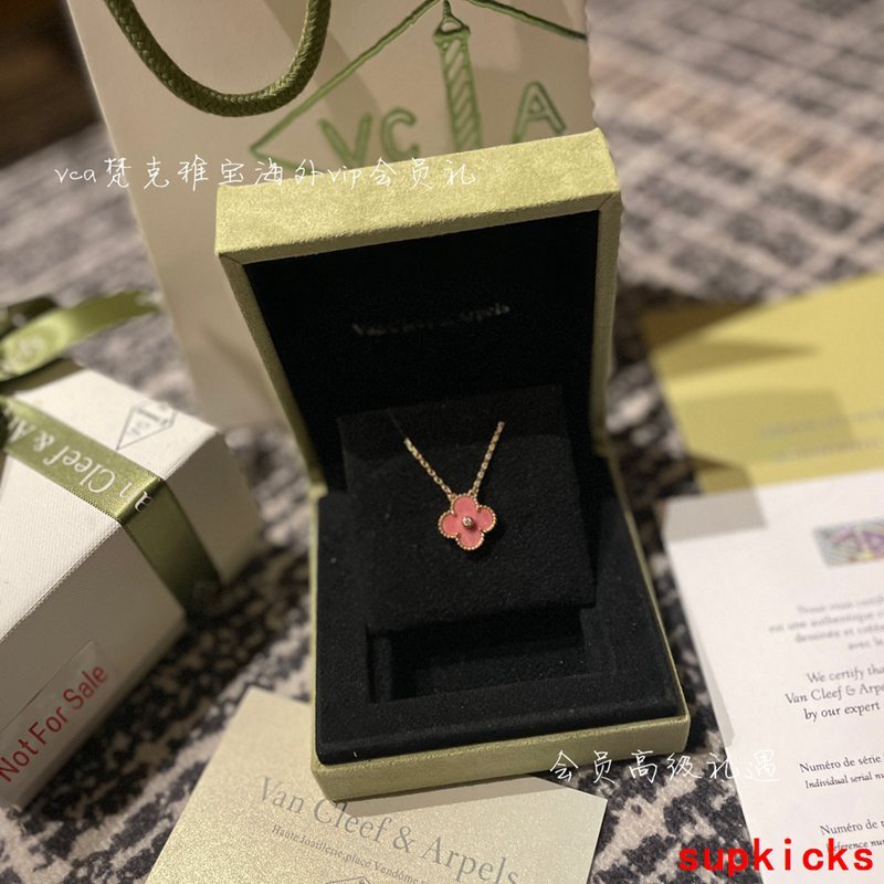 Van Cleef & Arples Jewelry