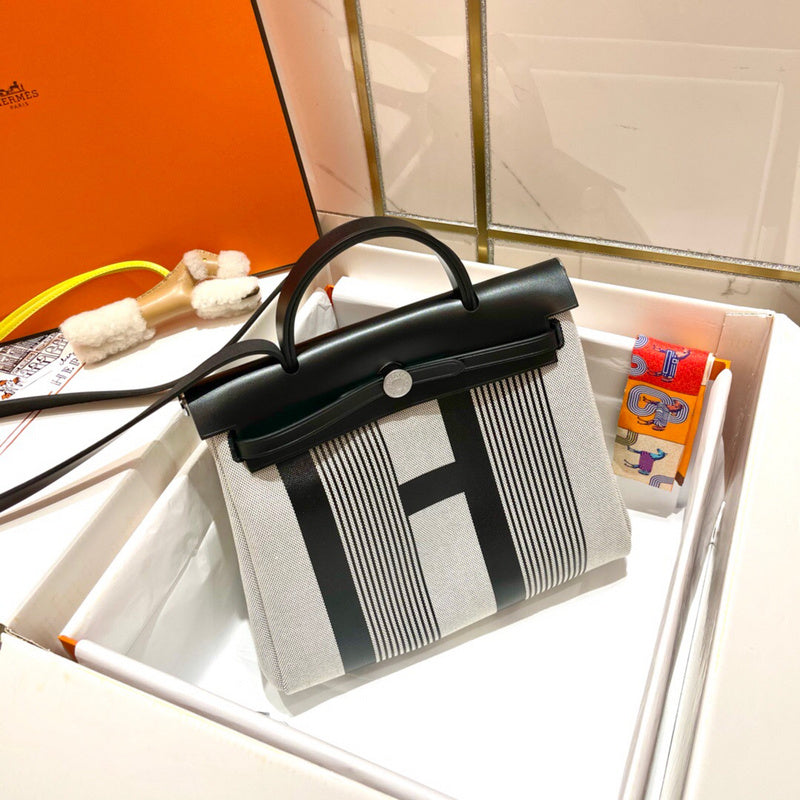 PHA - HMS Bags - 1701
