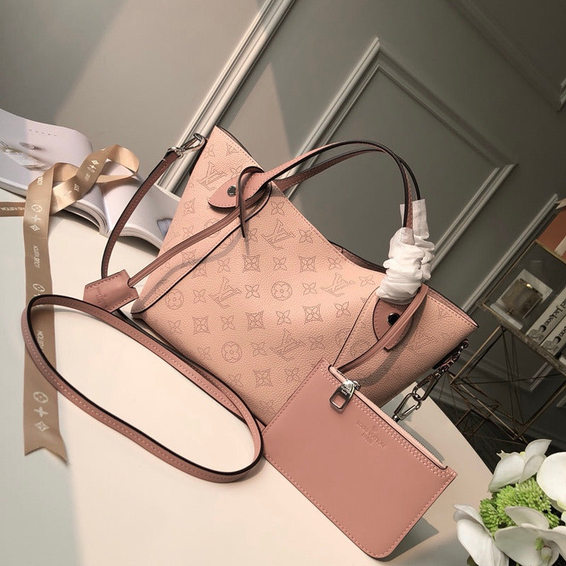 LOV2 Bags - Luxurious Bags  990