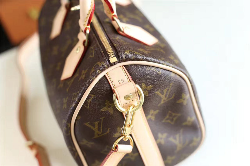 I W Fashion Lu-Vi bags - 8151