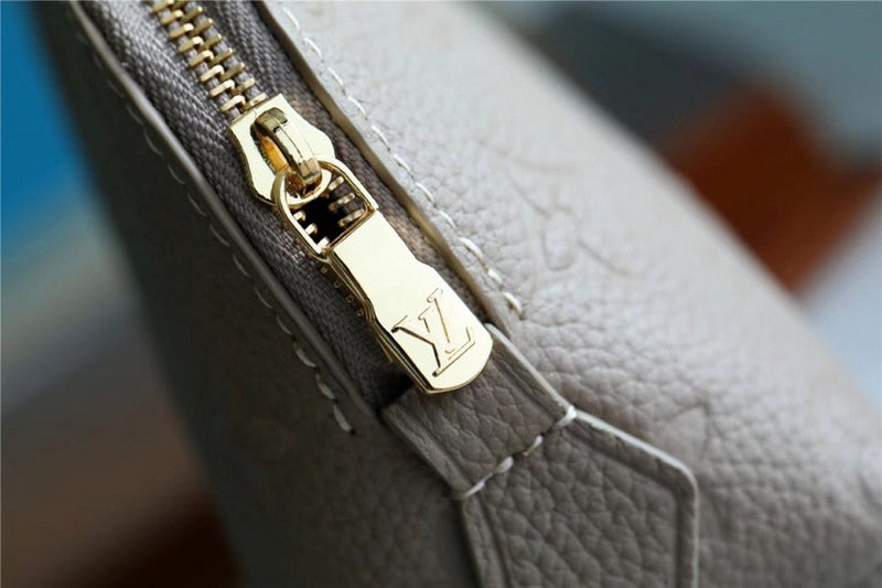 I W Fashion Lu-Vi bags - 8910