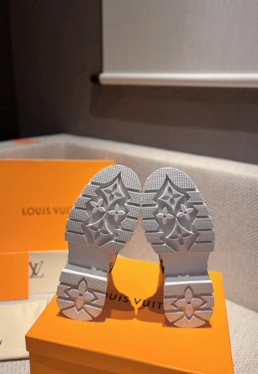 Chloe’s Picks - LOV Men Shoes - 735