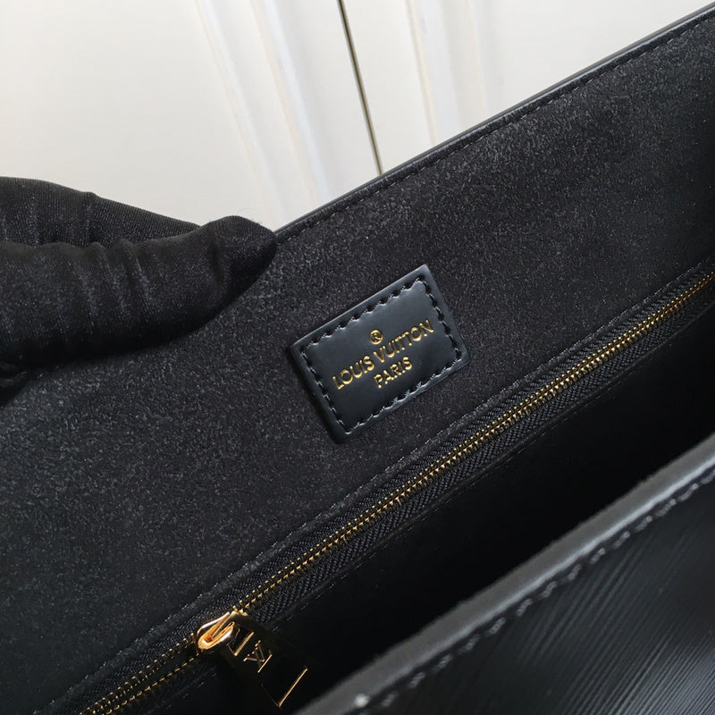 I W Fashion Lu-Vi bags - 17242
