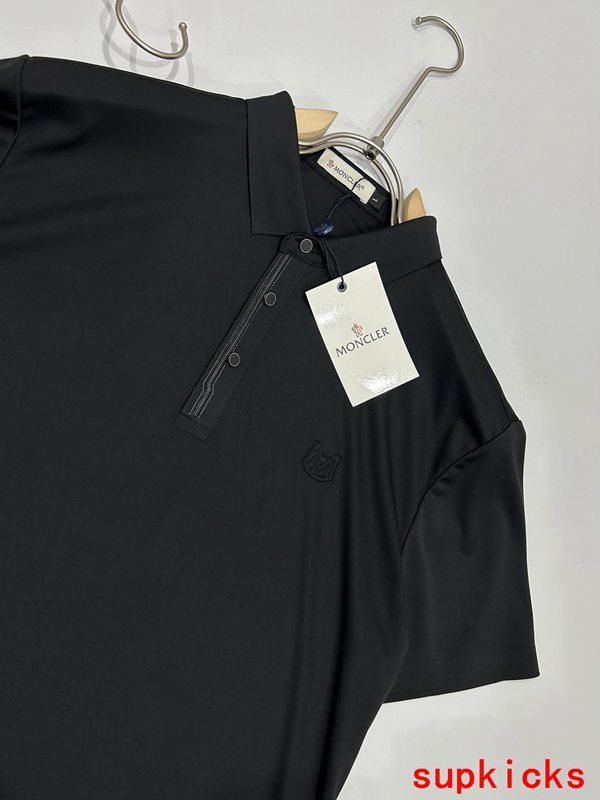 Moncler Luxury Cloth