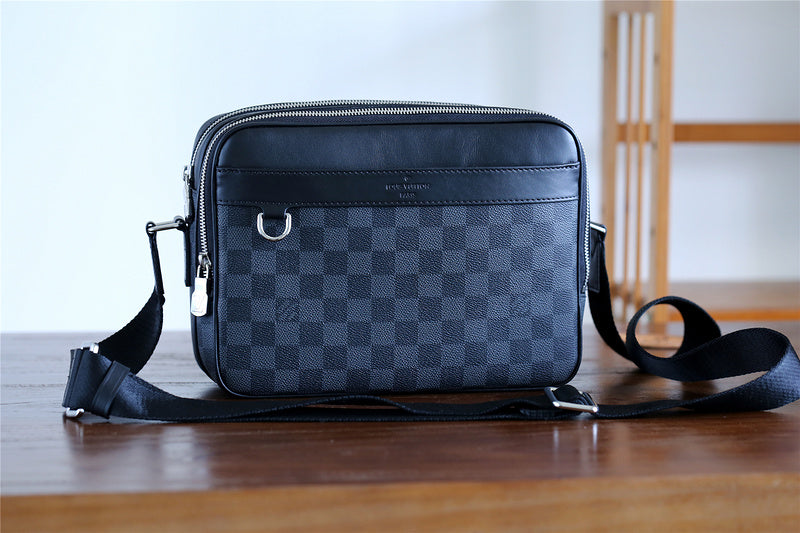 I W Fashion Lu-Vi bags - 10075