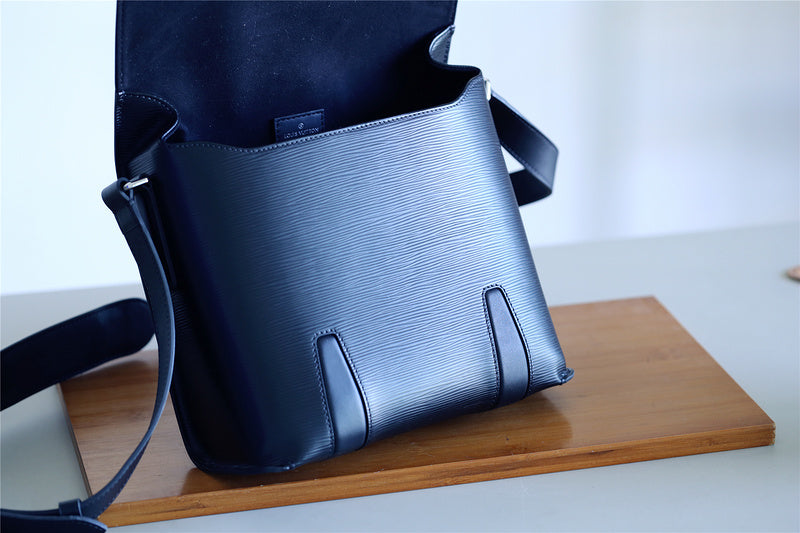 I W Fashion Lu-Vi bags - 10475