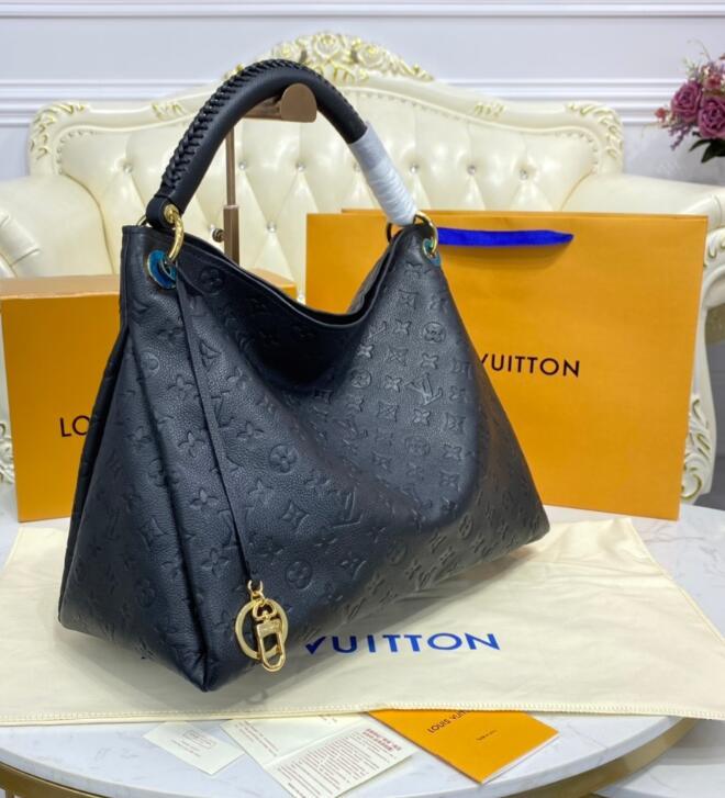 Chloe’s Picks - LOV Bags - 2466
