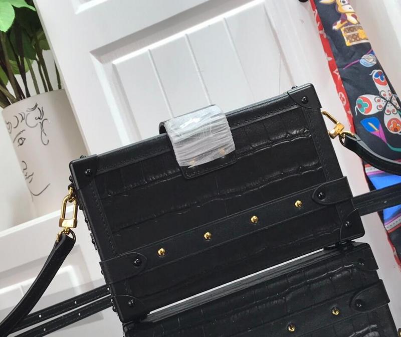 Chloe’s Picks - LOV Bags - 2364