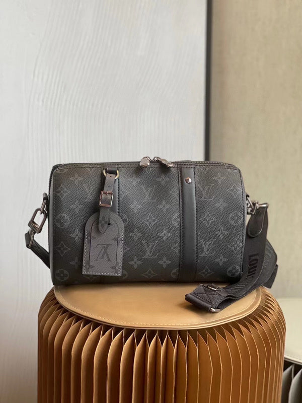 I W Fashion Lu-Vi bags - 17066