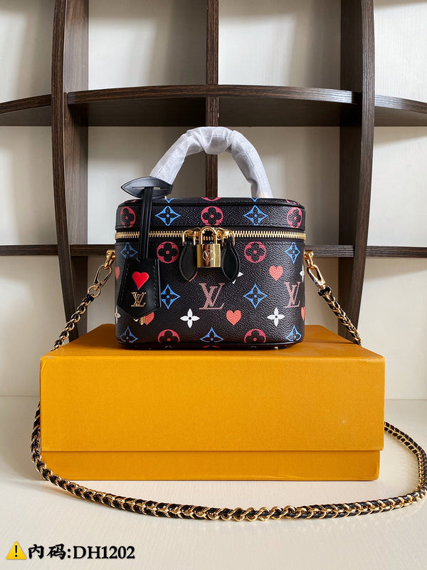 LOV2 Bags - Luxurious Bags  2676