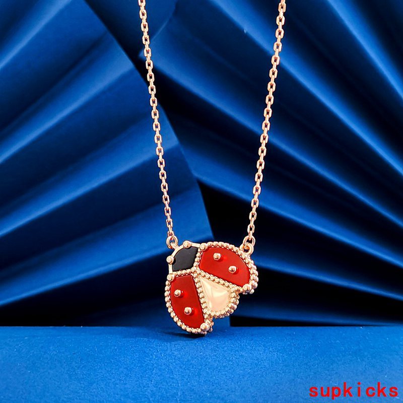 Van Cleef & Arples Jewelry