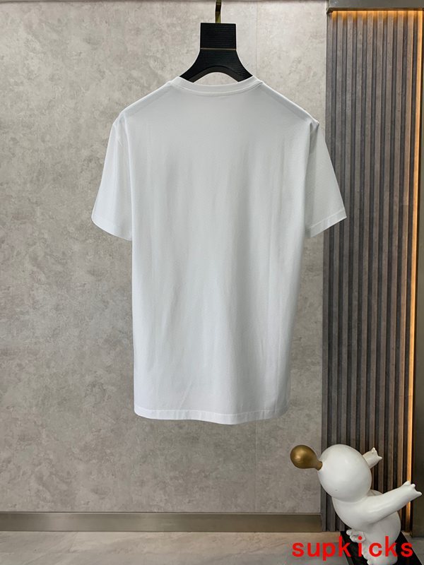 Moncler Luxury Cloth