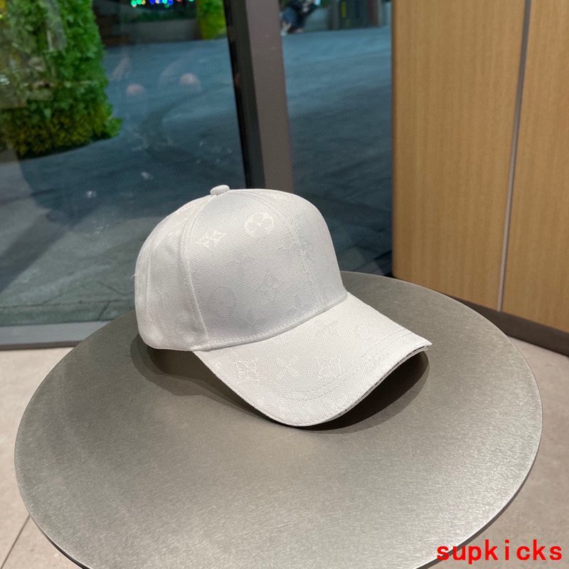 Louis Vuitton Luxury Cap
