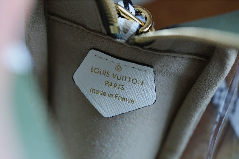 I W Fashion Lu-Vi bags - 9394