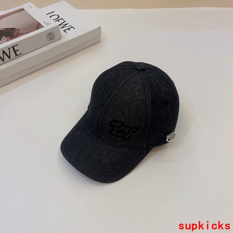 Louis Vuitton Luxury Cap