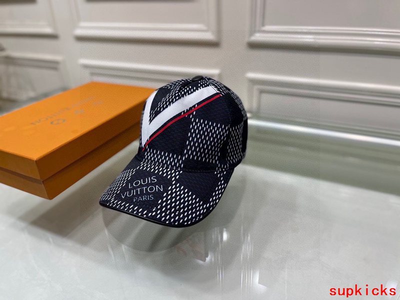 Louis Vuitton Luxury Cap