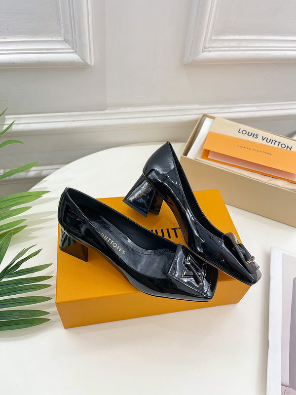 Louis Vuittion Luxury Shoes