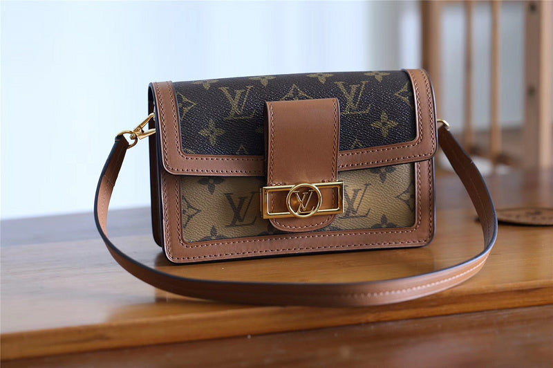 I W Fashion Lu-Vi bags - 8137