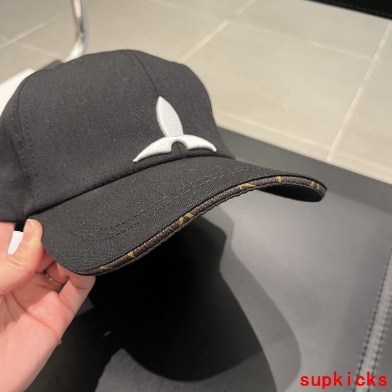 Louis Vuitton Luxury Cap