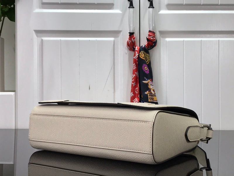 I W Fashion Lu-Vi bags - 17346