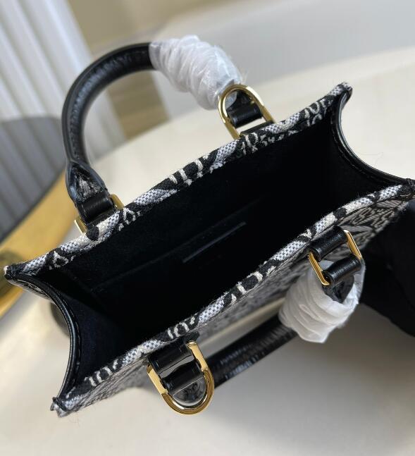 Chloe’s Picks - LOV Bags - 2578