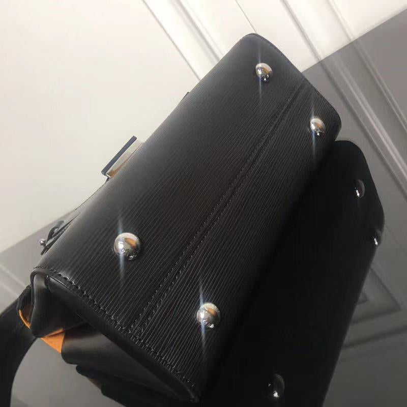 LOV2 Bags - Luxurious Bags  637