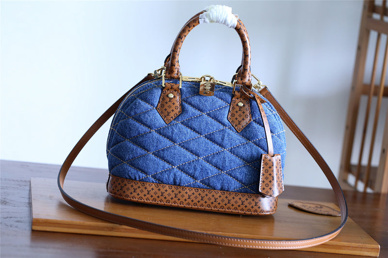 I W Fashion Lu-Vi bags - 8251