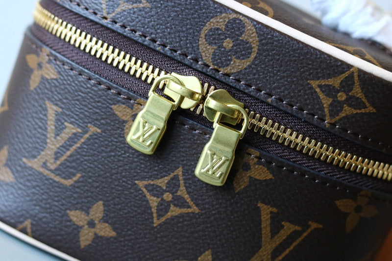I W Fashion Lu-Vi Bags - 16982