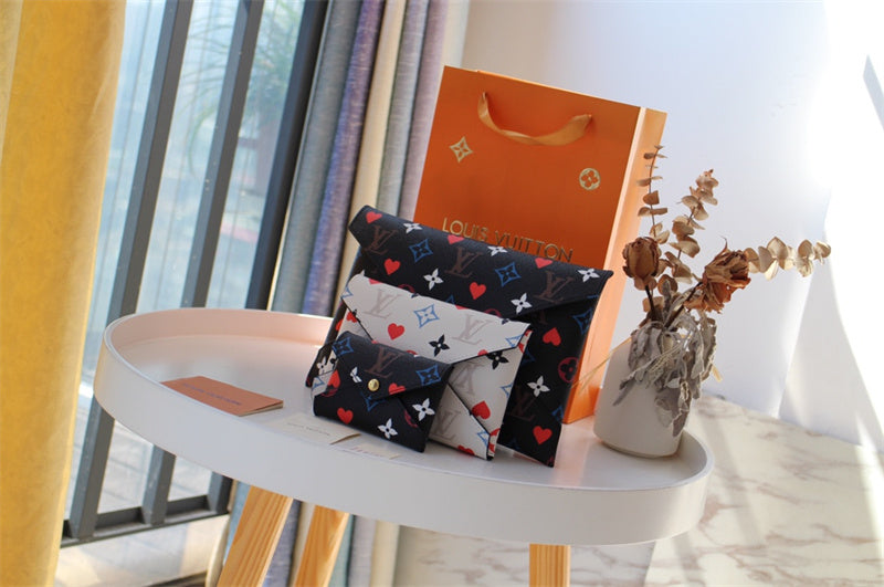 PHA - LOV Bags - 044