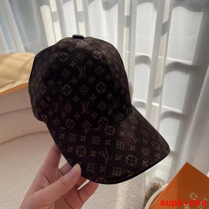 Louis Vuitton Luxury Cap