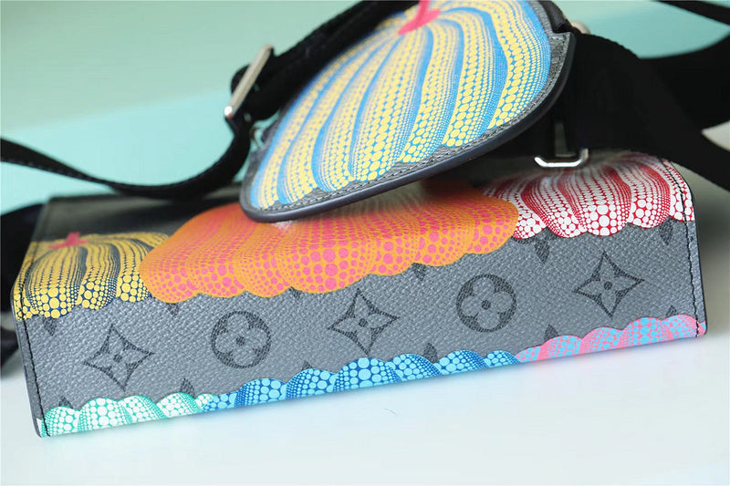 I W Fashion Lu-Vi bags - 9945