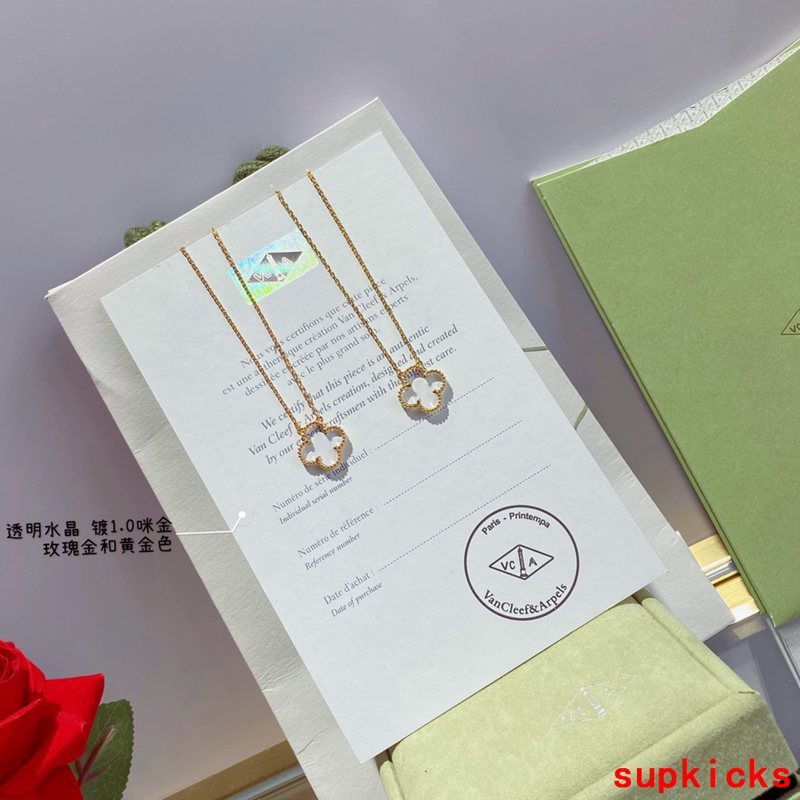 Van Cleef & Arples Jewelry