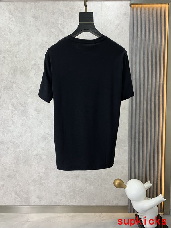 Moncler Luxury Cloth