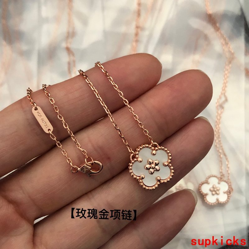 Van Cleef & Arples Jewelry