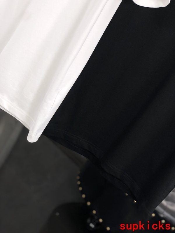 Moncler Luxury Cloth