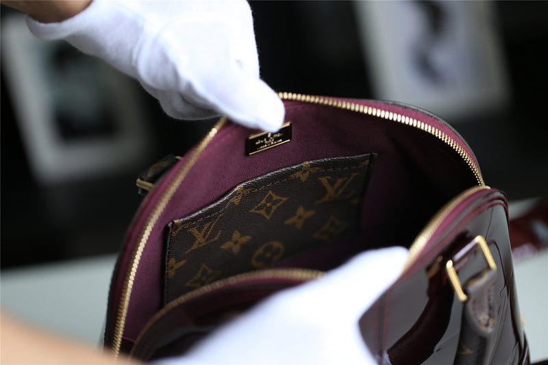 I W Fashion Lu-Vi bags - 8279