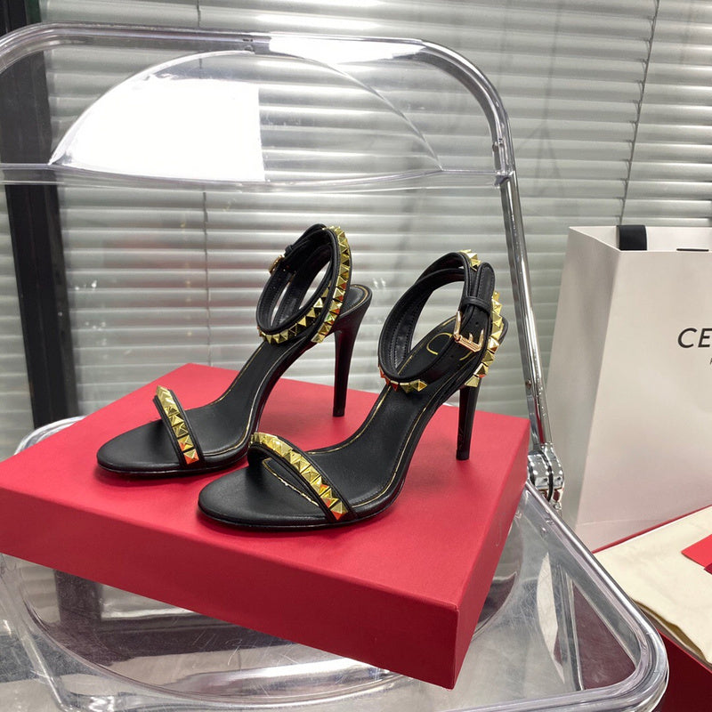 Valentino GARAVANI Luxury Shoes