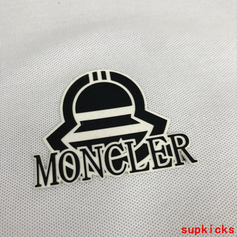 Moncler Luxury Cloth