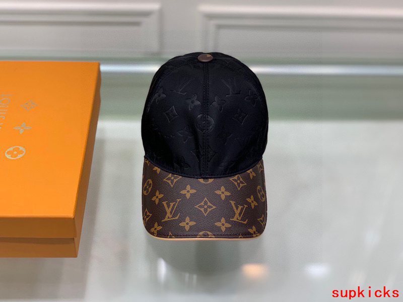 Louis Vuitton Luxury Cap
